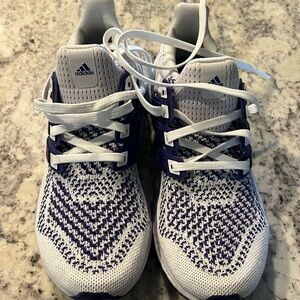 Adidas UltraBoost white & purpleSneakers